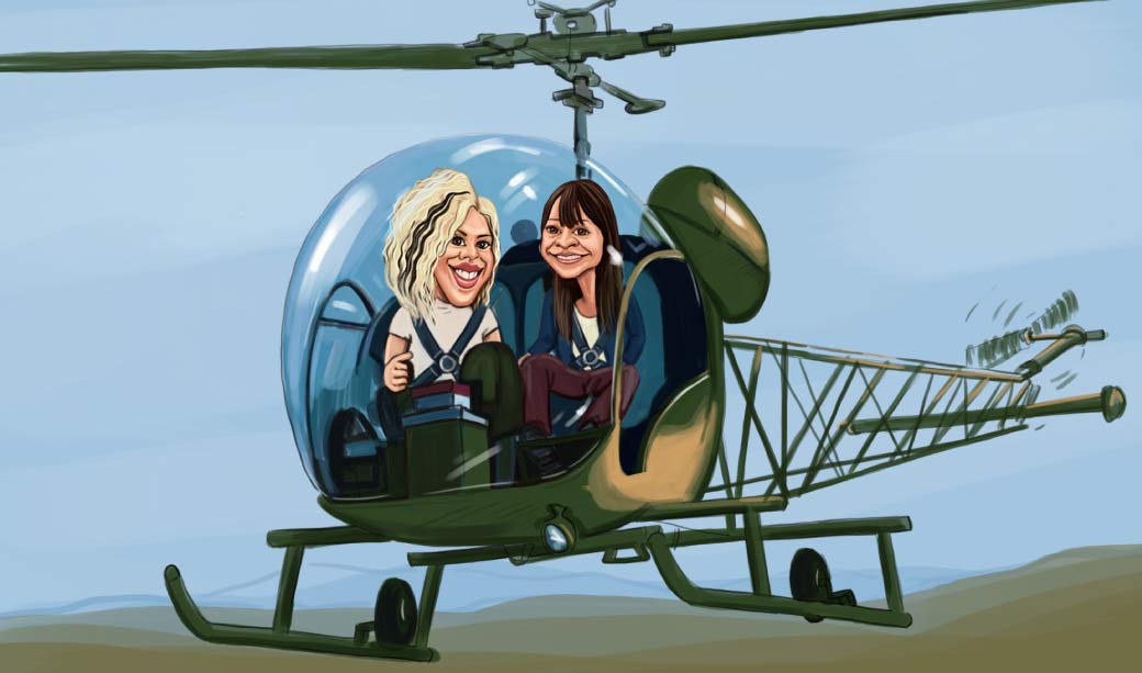 Mère et soeur à l'intérieur d'une caricature drôle d'hélicoptère